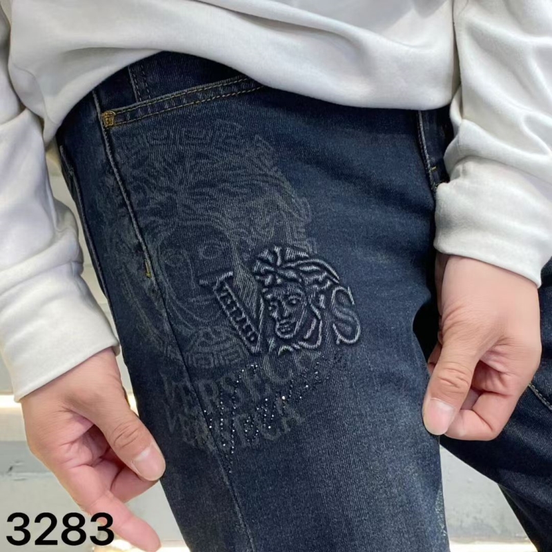 VERSACE
